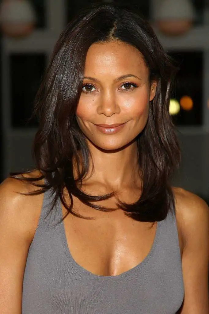 How tall is Thandie Newton?